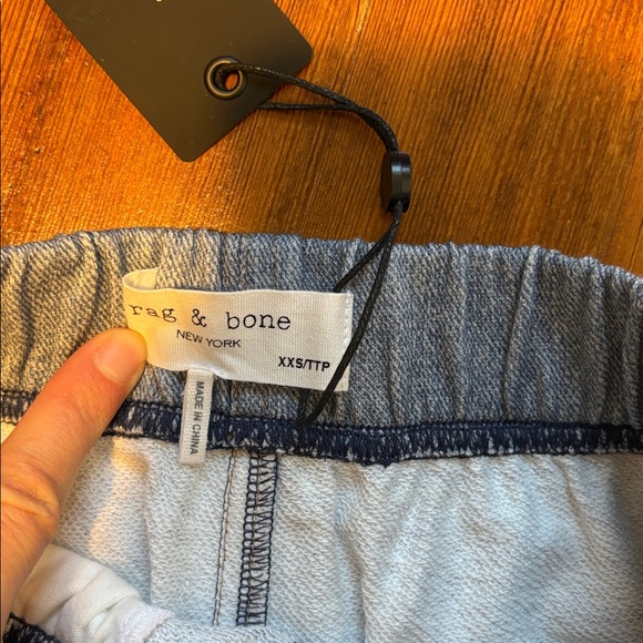 Rag & Bone Miramar Walking Short in Brooke Wash XXS NWT - Picture 3 of 6